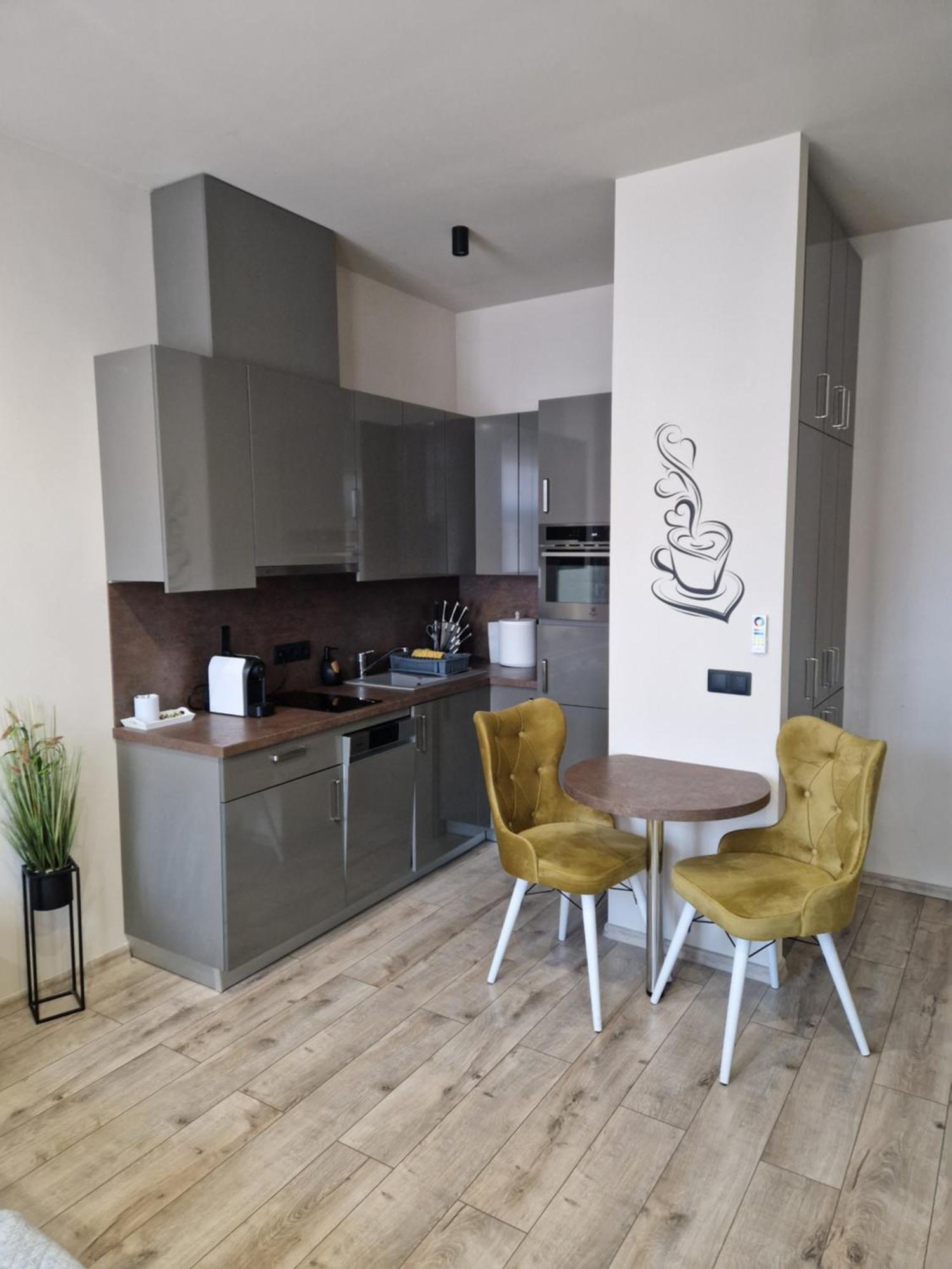 Silver Dawn Apartments Szeged Ruang foto
